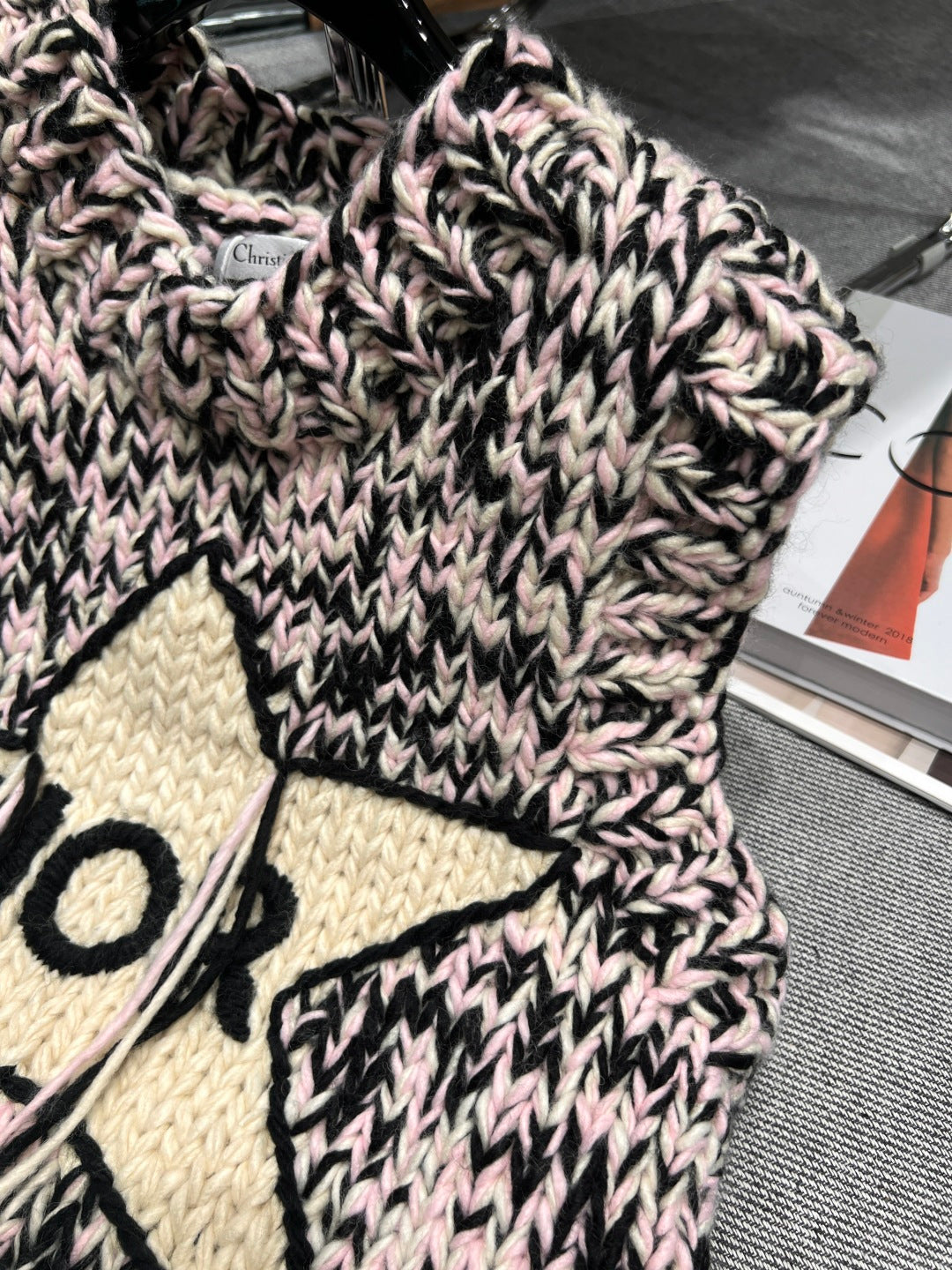 DIOR 25S KNIT VEST 680
