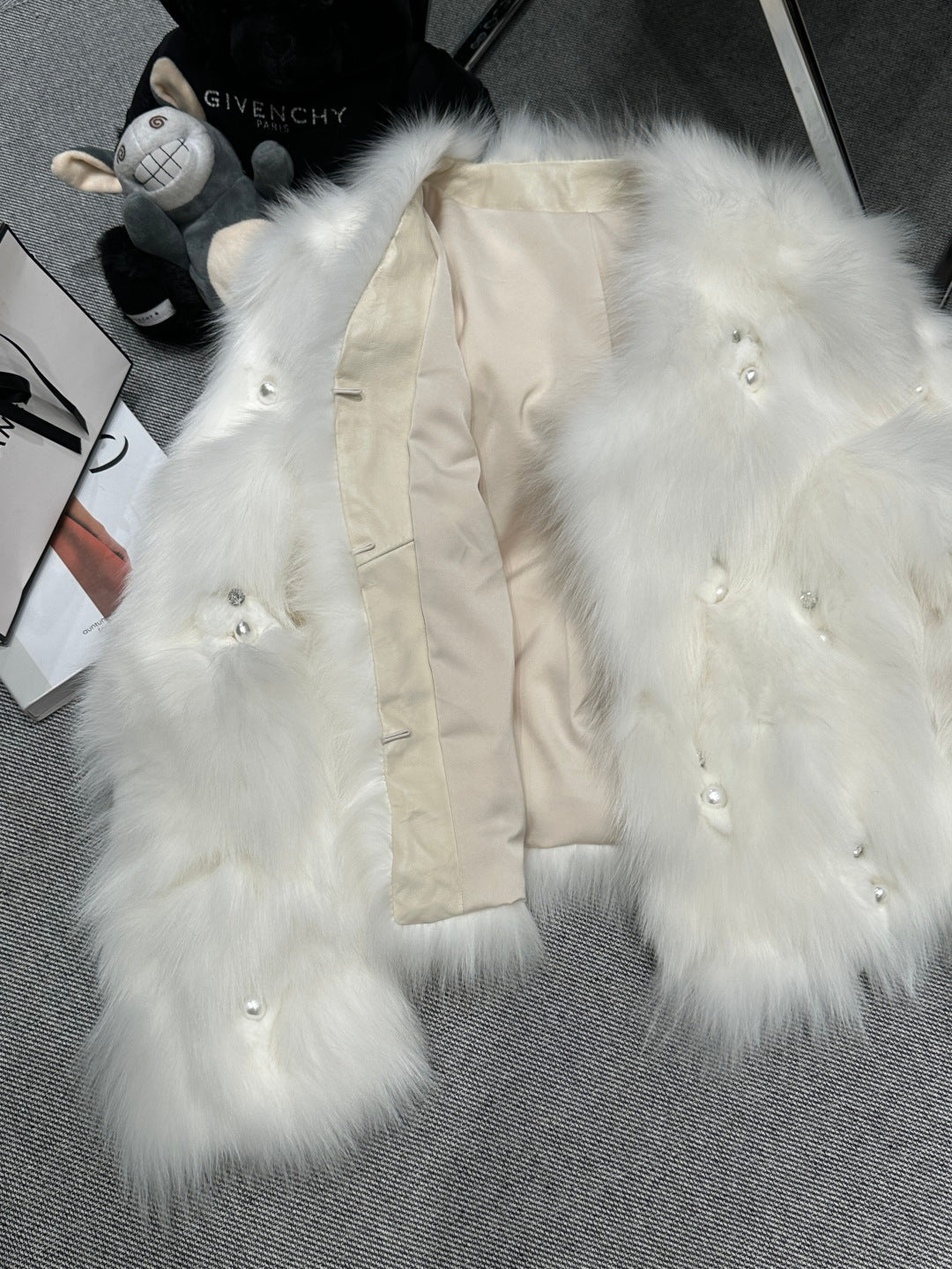 CHANEL 25S FOX FUR JACKET 593