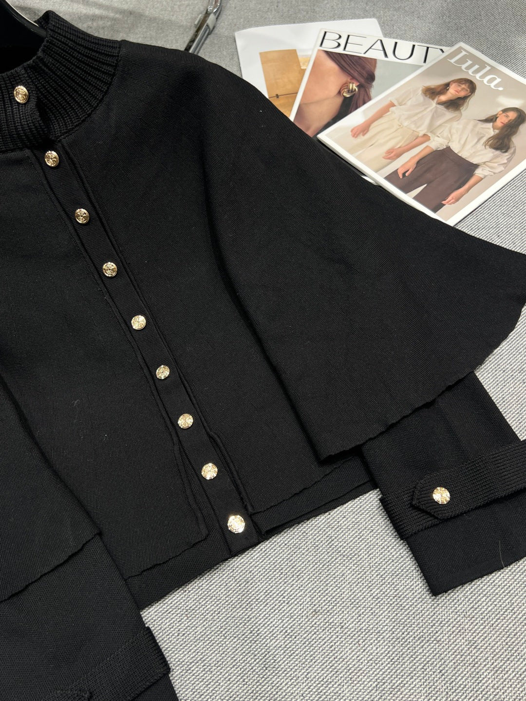 CHANEL 26S KNIT CARDIGAN 729