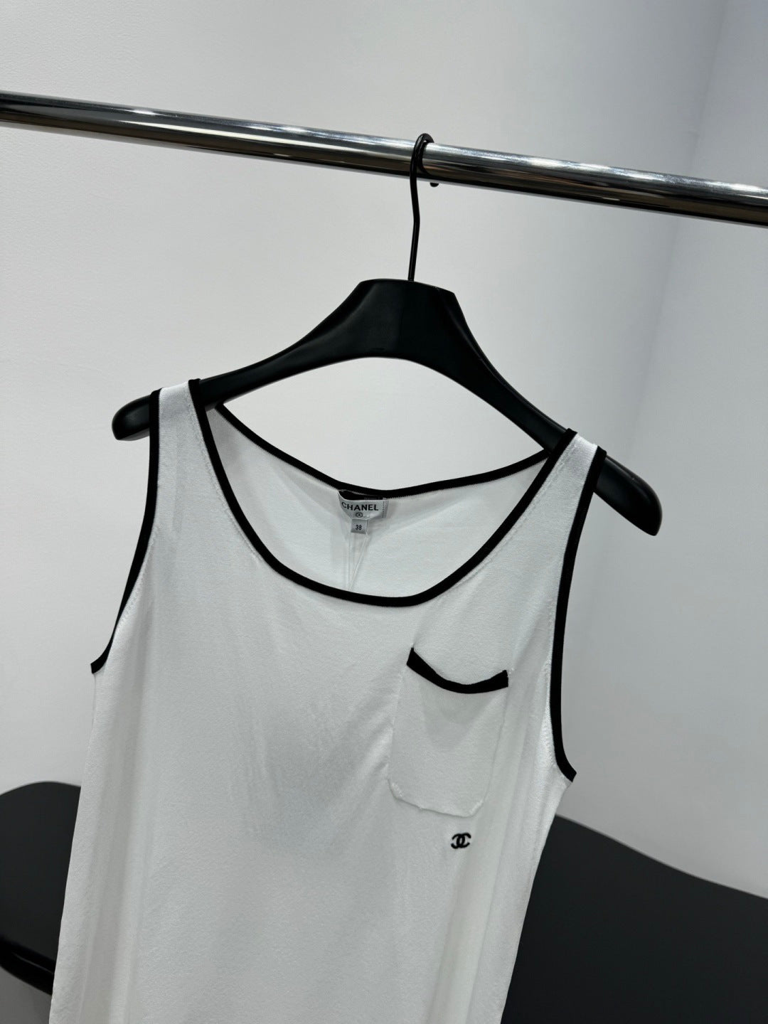 CHANEL 26S TANK TOP 930
