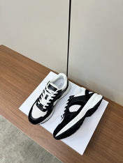 RUNNER CR-03 LOW LACE-UP IN WHITE MESH AND BLACK CALFSKIN