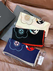 CHANEL 25S SCARF 135 CM IN CASHMERE SILK 943655