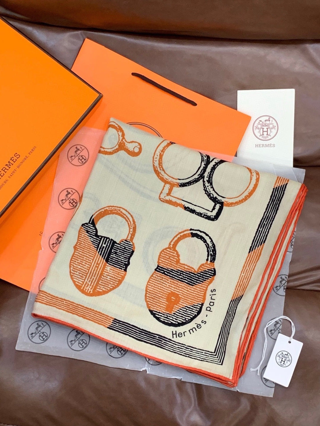 HERMES 25S SCARF 137 IN SILK CASHMERE 991692