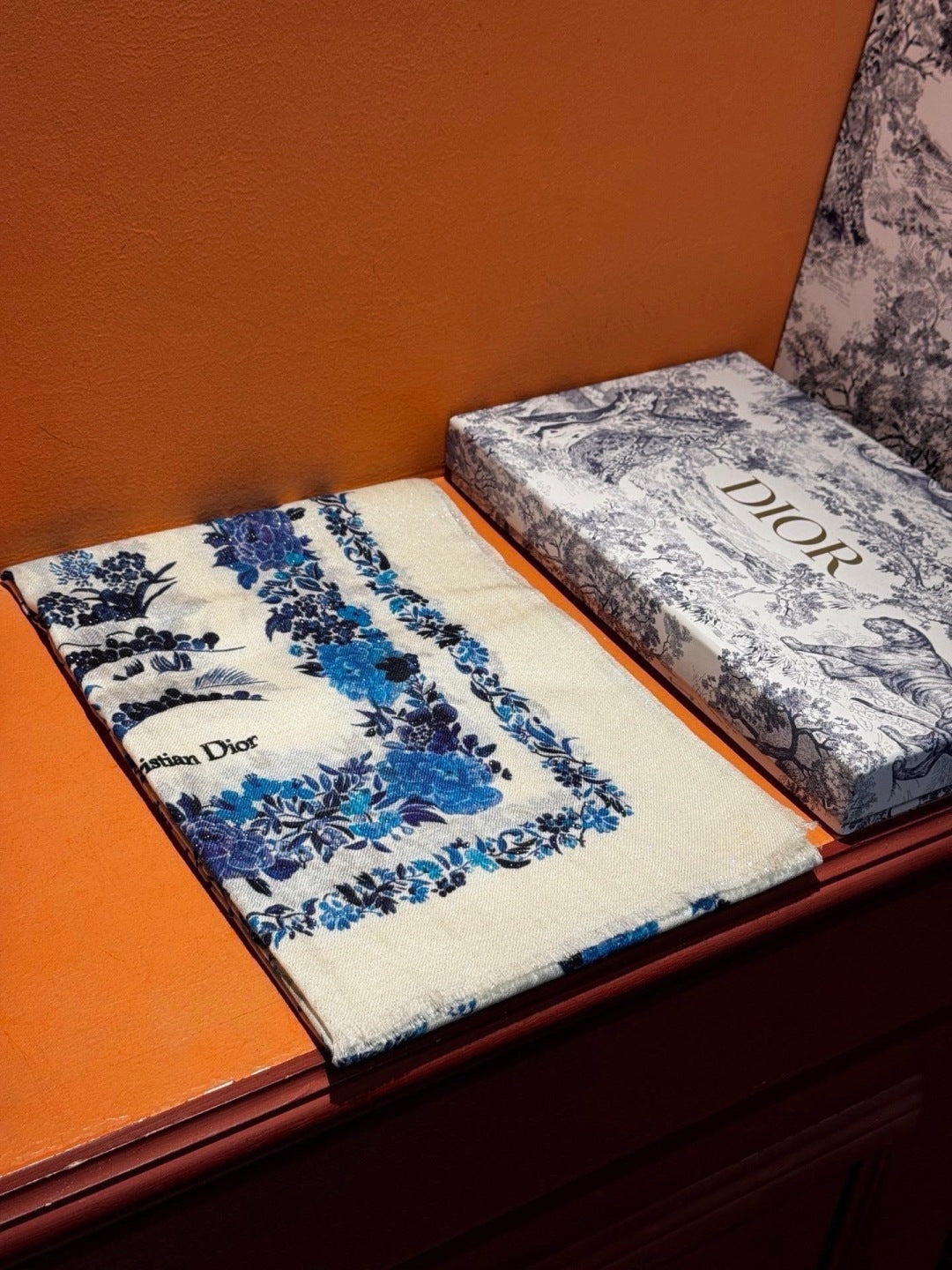 DIOR 26S SCARF 110CM IN WOOL & CASHMERE 300232