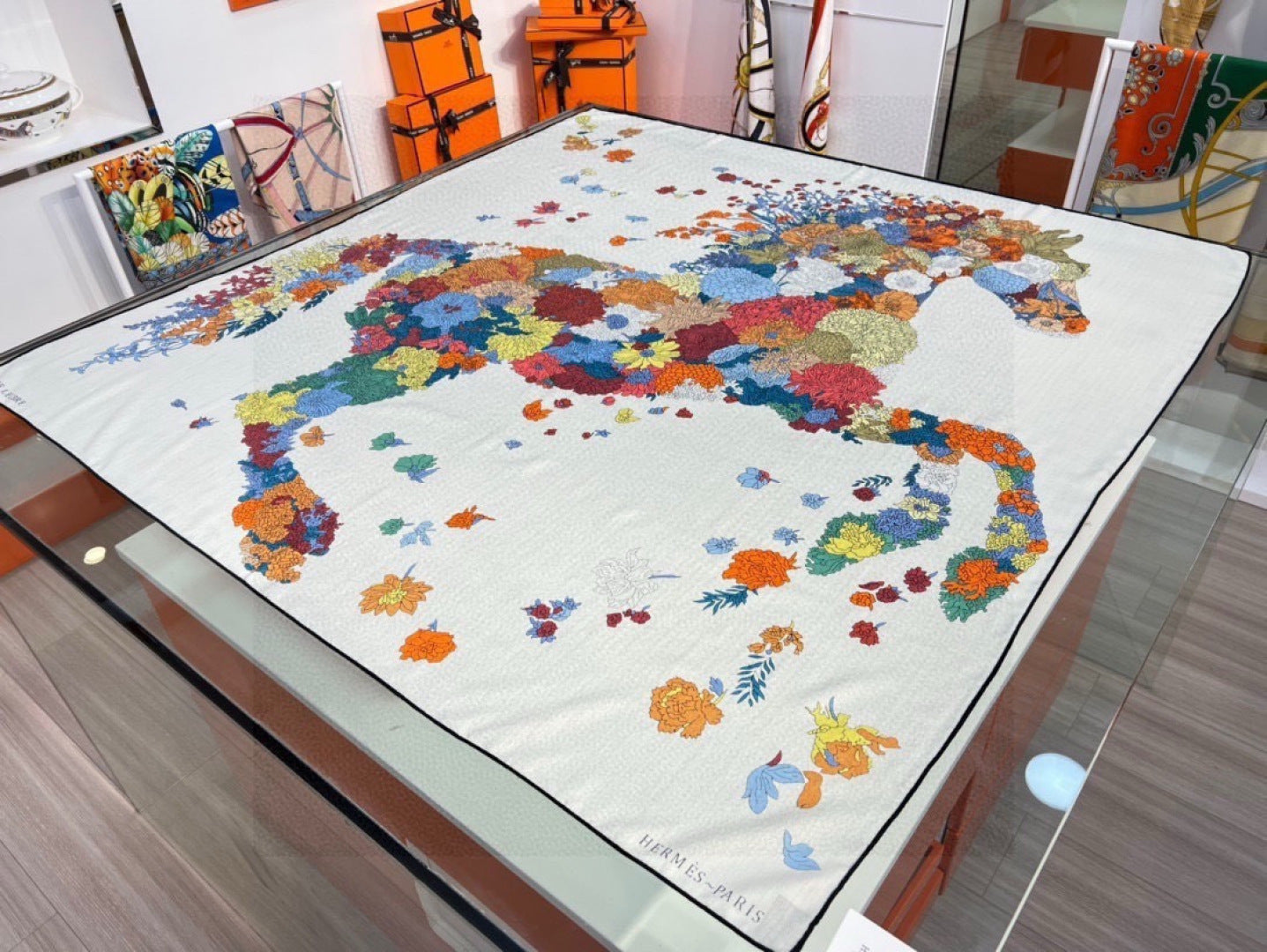 HERMES 26S SCARF 140 IN CASHMERE AND SILK 303340