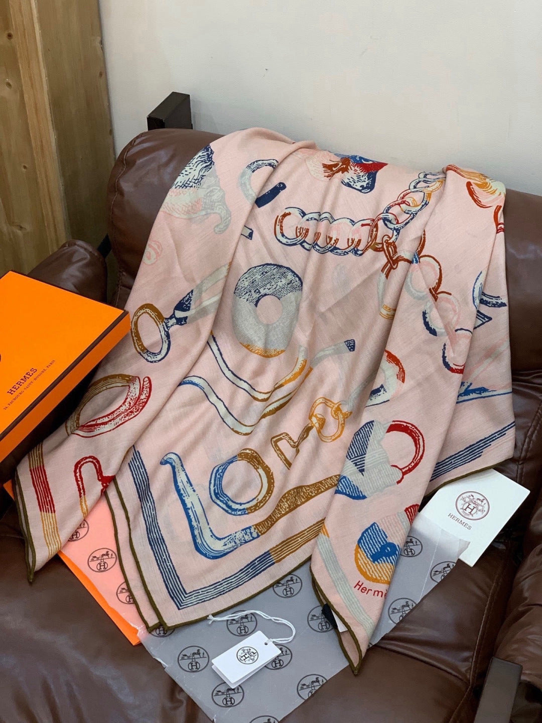 HERMES 26S SCARF 140 IN CASHMERE AND SILK 303158