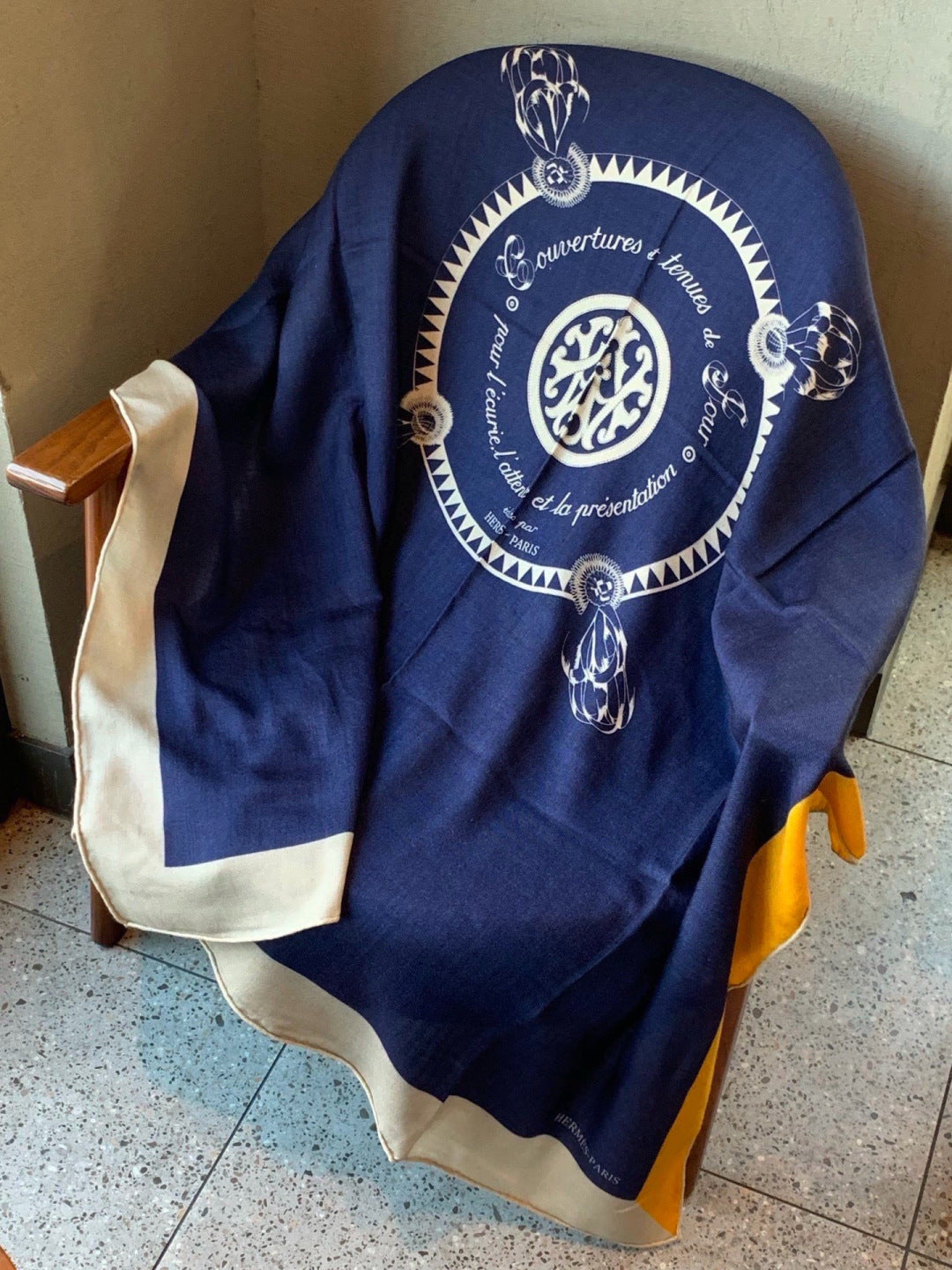 HERMES 26S SCARF 140 IN CASHMERE AND SILK 304242