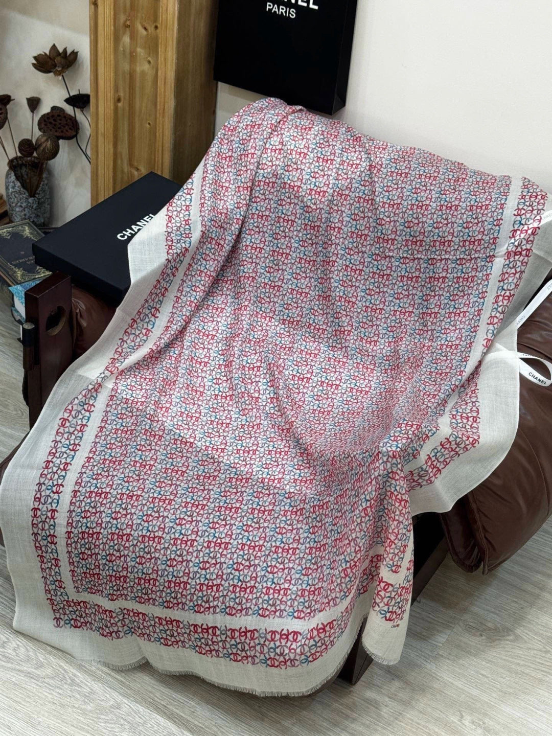 CHANEL 26S SCARF 200 IN CASHMERE AND SILK 306089