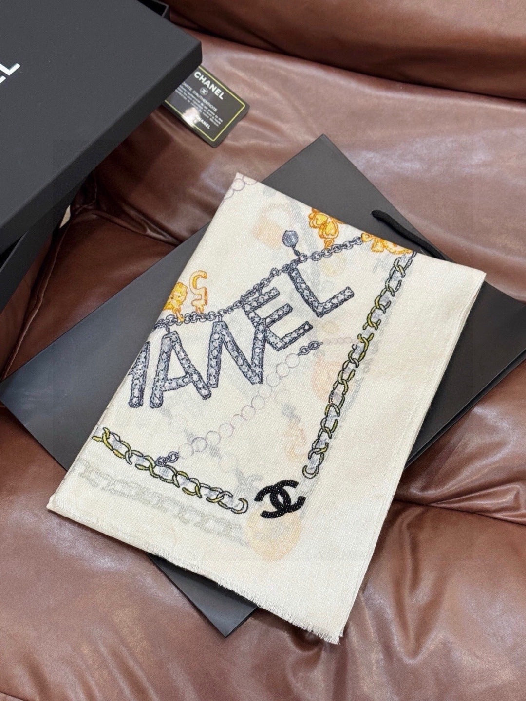 CHANEL 26S SCARF 200 IN CASHMERE AND SILK 307228