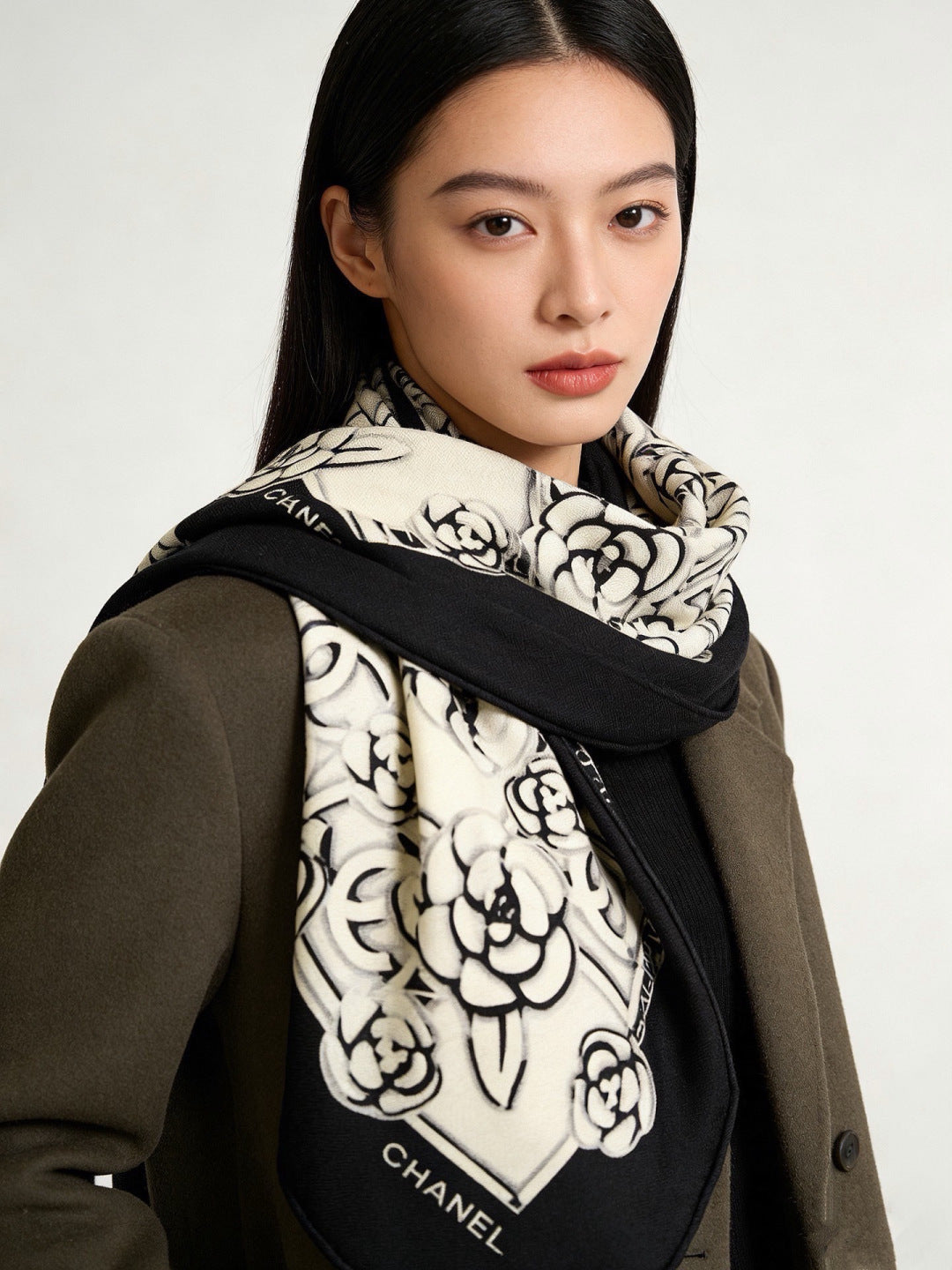 CHANEL 26S SCARF 140 IN CASHMERE AND SILK 309374