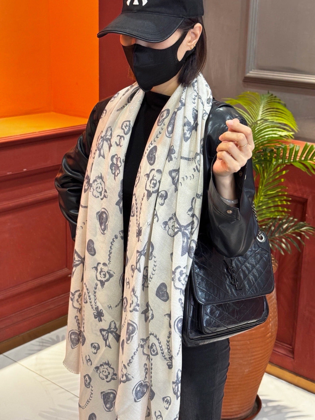 CHANEL 26S PRINTED SHAWL 200 IN SILK 313395