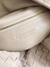 BOTTEGA VENETA 25S HOP BAG 53 IN SOFT TAUPE SUEDE GOLD HARDWARE