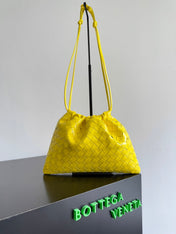 BOTTEGA VENETA 25S DUSTBAG MEDIUM 32 IN LEMON YELLOW CALFSKIN