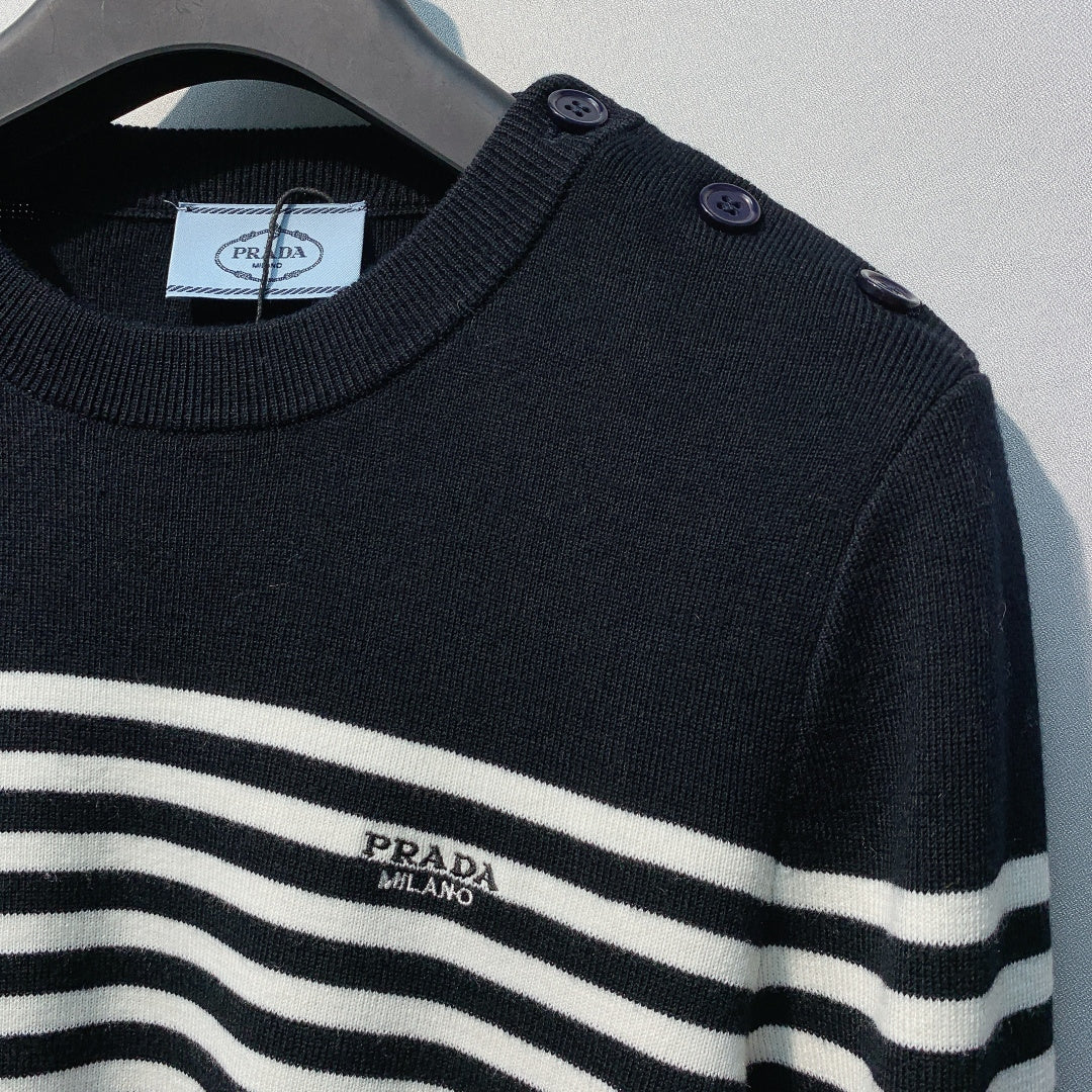 PRADA 26S CREW NECK KNIT SWEATER 639