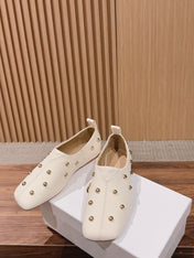 CHLOE 26S STUDDED LOAFERS IN CREAM WHITE CALFSKIN