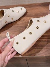 CHLOE 26S STUDDED LOAFERS IN CREAM WHITE CALFSKIN