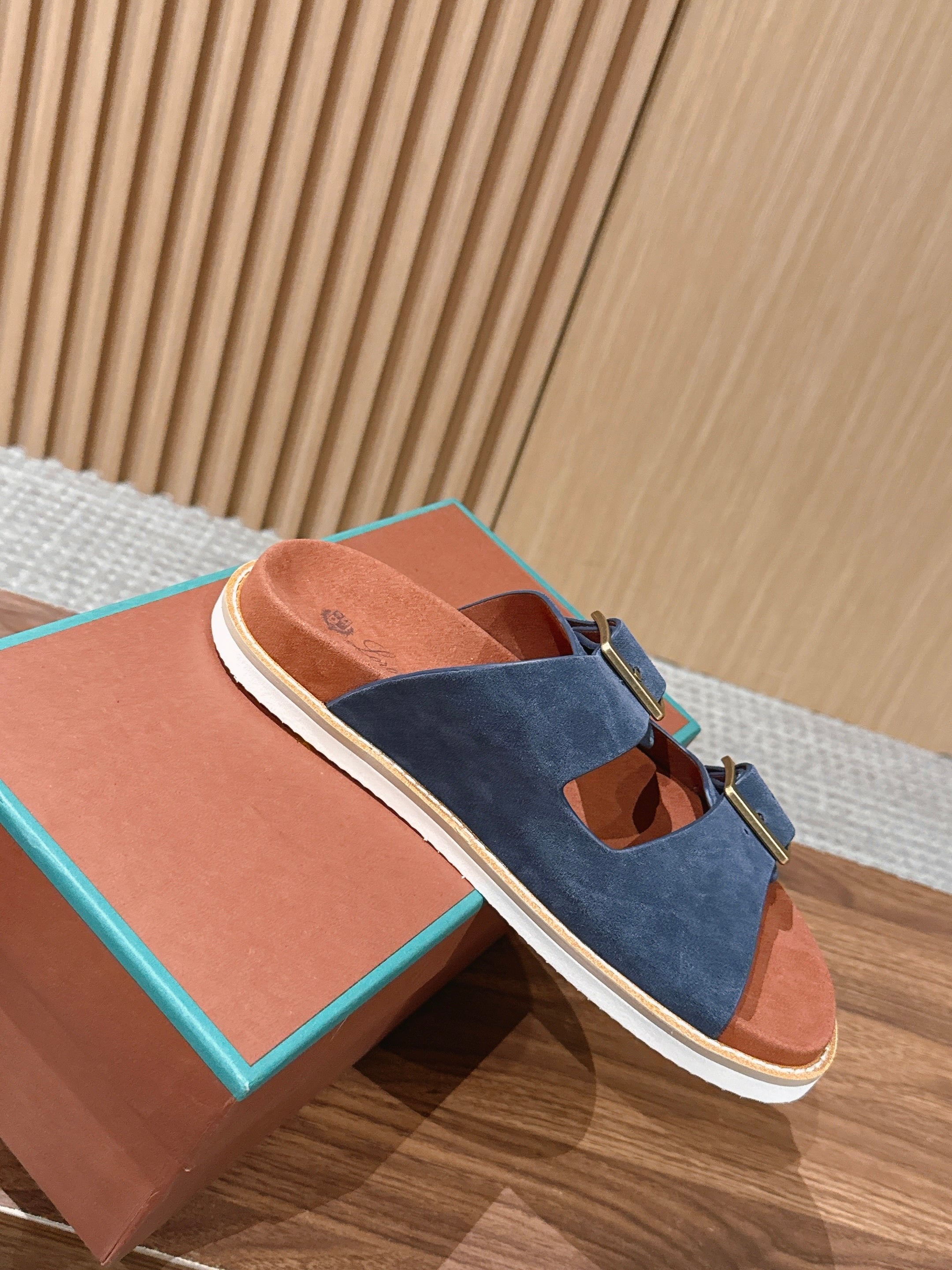 LP 26S DOUBLE BUCKLE SLIDES IN NAVY BLUE SUEDE GOLD HARDWARE