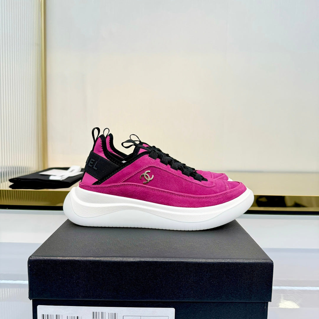 CHANEL 26S PLATFORM SNEAKERS IN PINK SUEDE WITH CC LOGO