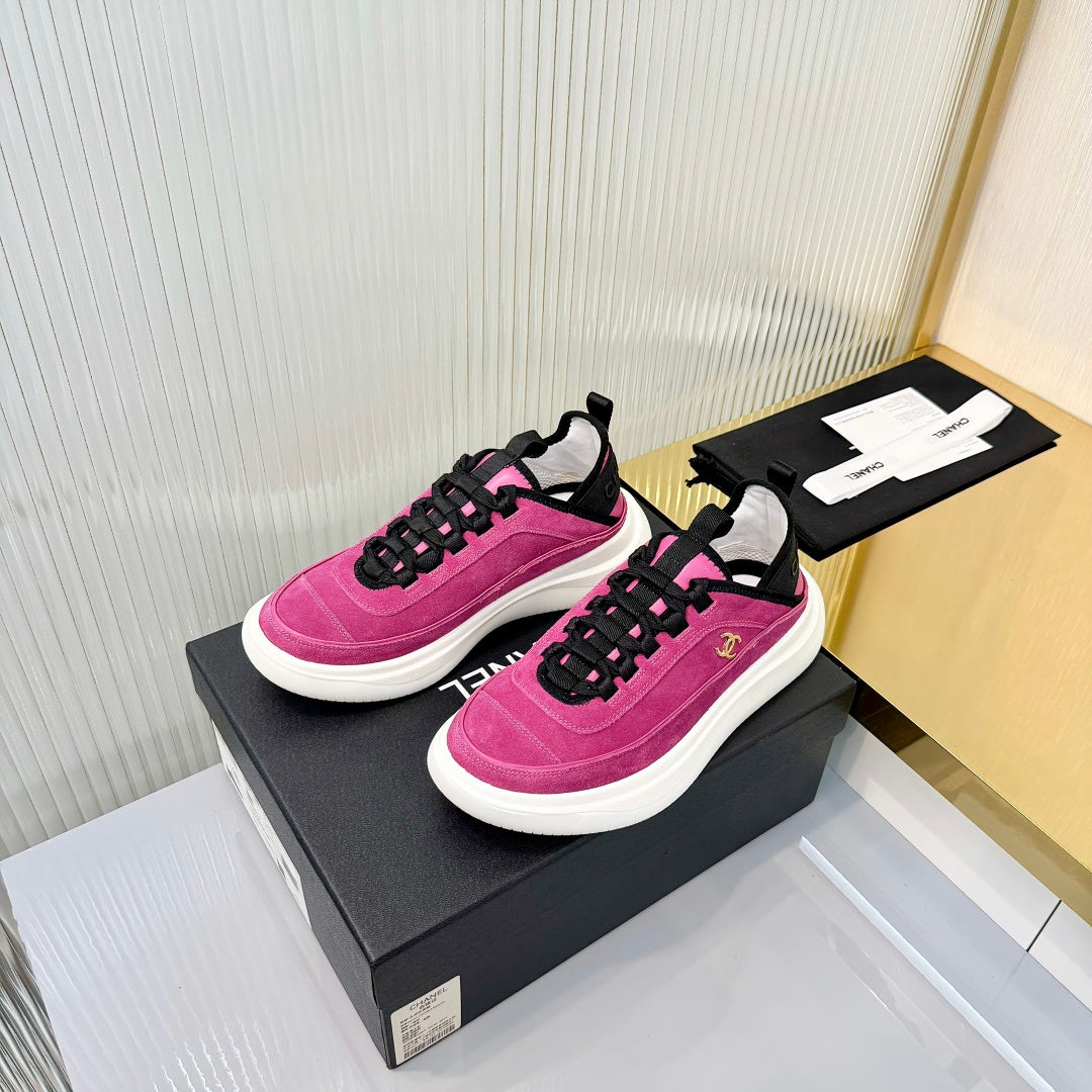 CHANEL 26S PLATFORM SNEAKERS IN PINK SUEDE WITH CC LOGO