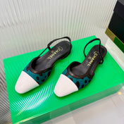CHANEL 26S FLATS SLINGBACK SHOES IN WHITE PATENT CALFSKIN WITH TEAL PONY HAIR