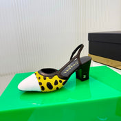 CHANEL 26S HIGH-HEEL SLINGBACKS 50 MM IN WHITE PATENT CALFSKIN WITH YELLOW PONY HAIR