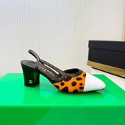 CHANEL 26S HIGH-HEEL SLINGBACKS 50 MM IN WHITE CALFSKIN WITH ORANGE PONY HAIR