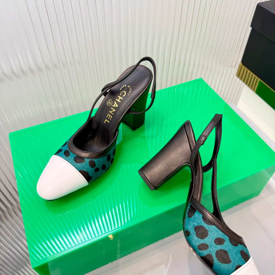 CHANEL 26S SLINGBACK SHOES 70MM IN WHITE PATENT WITH TEAL LEOPARD PRINT