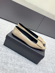 YSL 25S FLAT SHOES IN DARK BEIGE LAMBSKIN