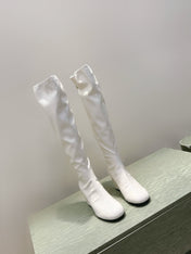 CHANEL 25S KNEE-HIGH BOOTS 60MM IN WHITE PATENT CALFSKIN WEDGE HEELS