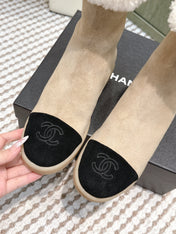CHANEL 25S CALF-HIGH BOOTS IN BLACK AND BEIGE SUEDE LINED WITH SHEEPSKIN