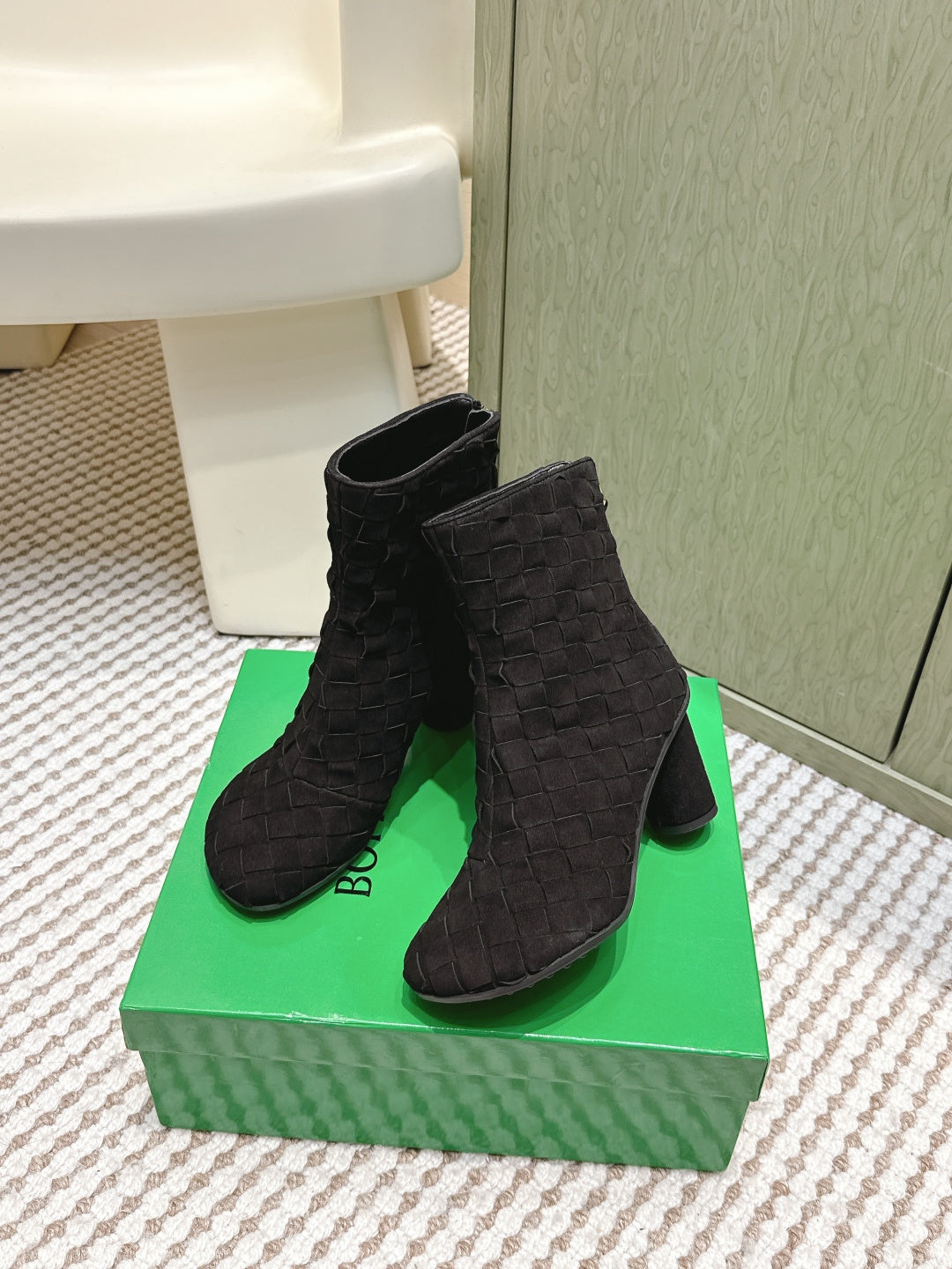 BOTTEGA VENETA 26S INTRECCIATO BOOTS 70 MM IN BLACK SUEDE