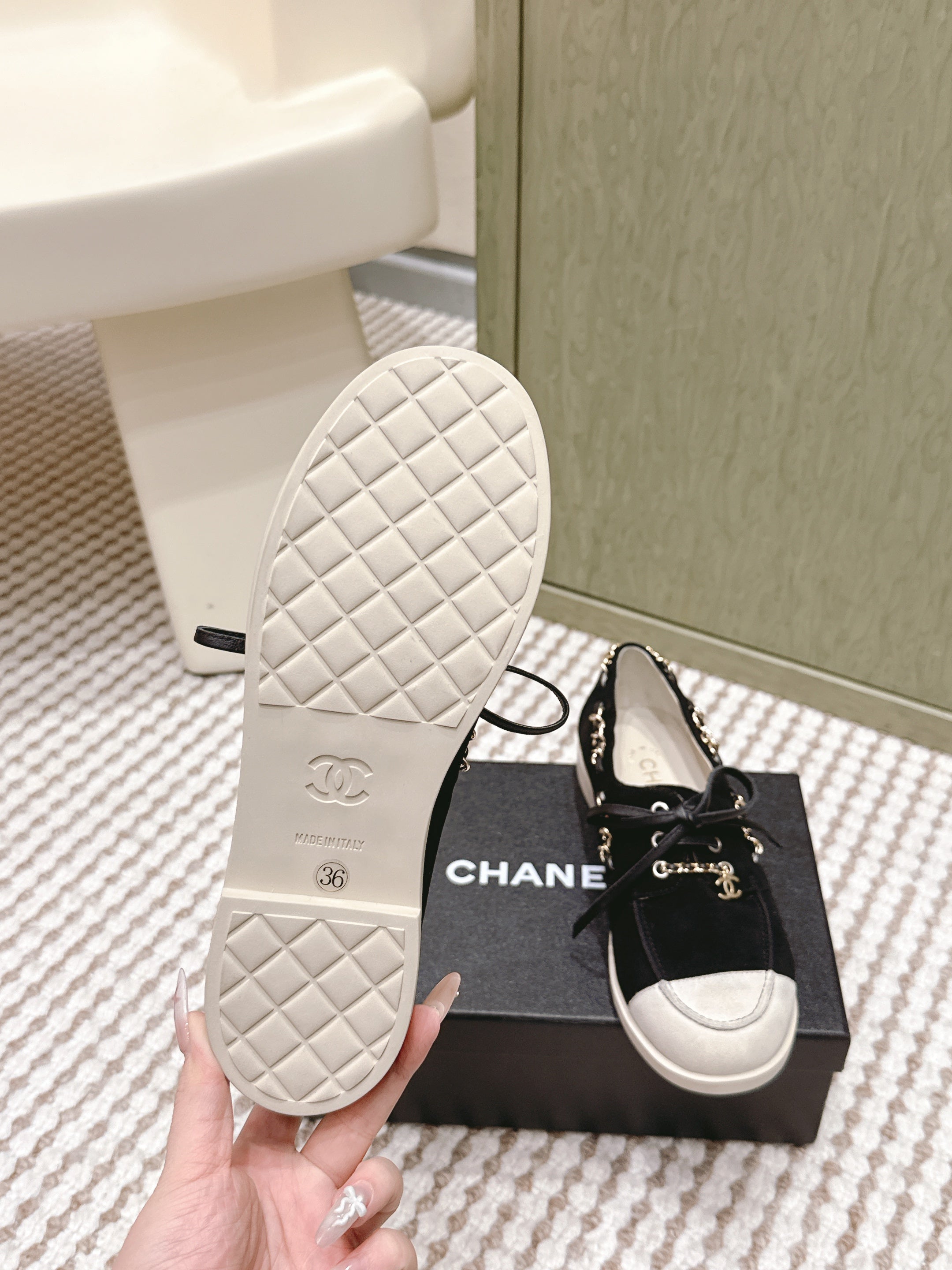 CHANEL 25S MOCCASINS IN BLACK AND LIGHT GREY SUEDE