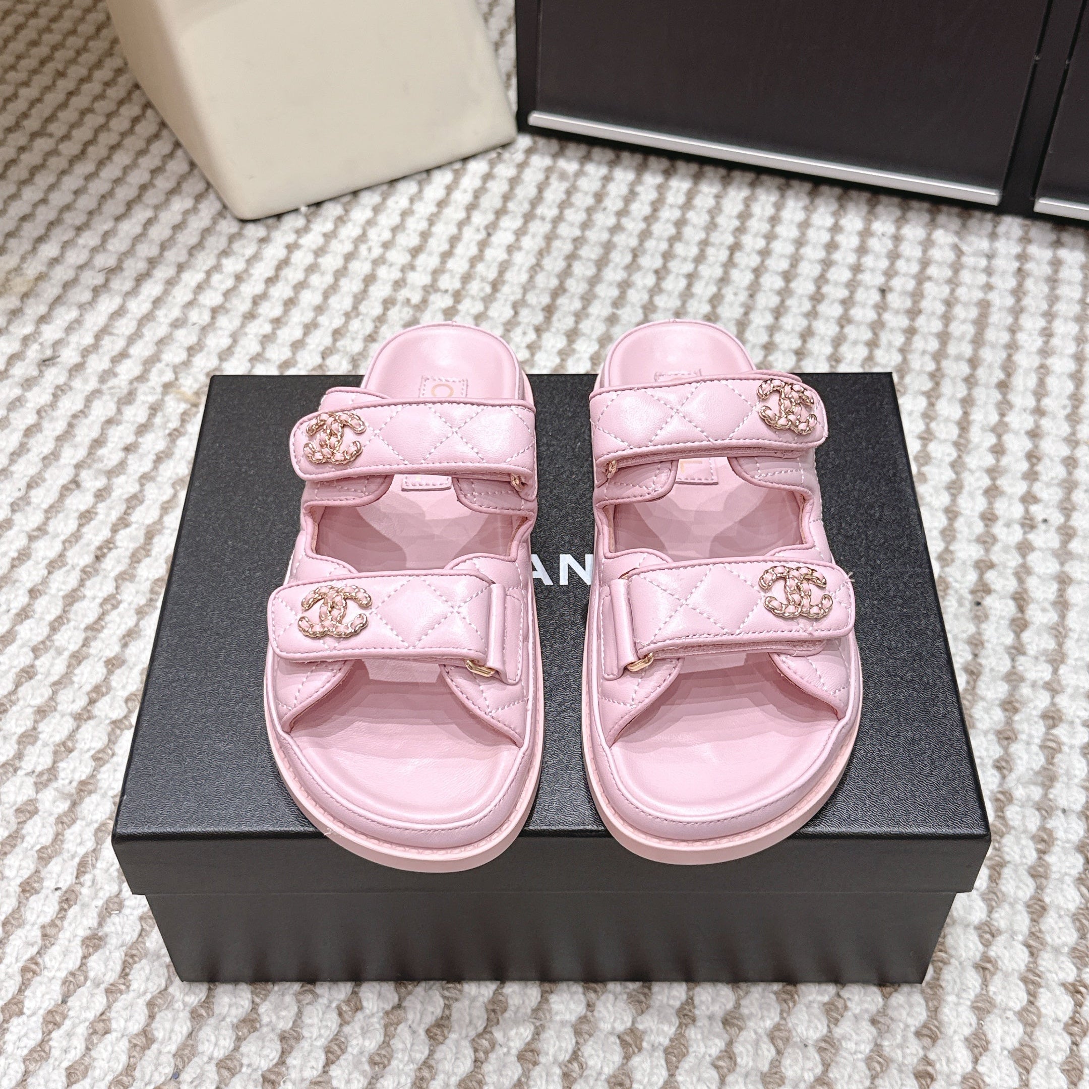CHANEL 26S SANDALS IN LIGHT PINK CALFSKIN