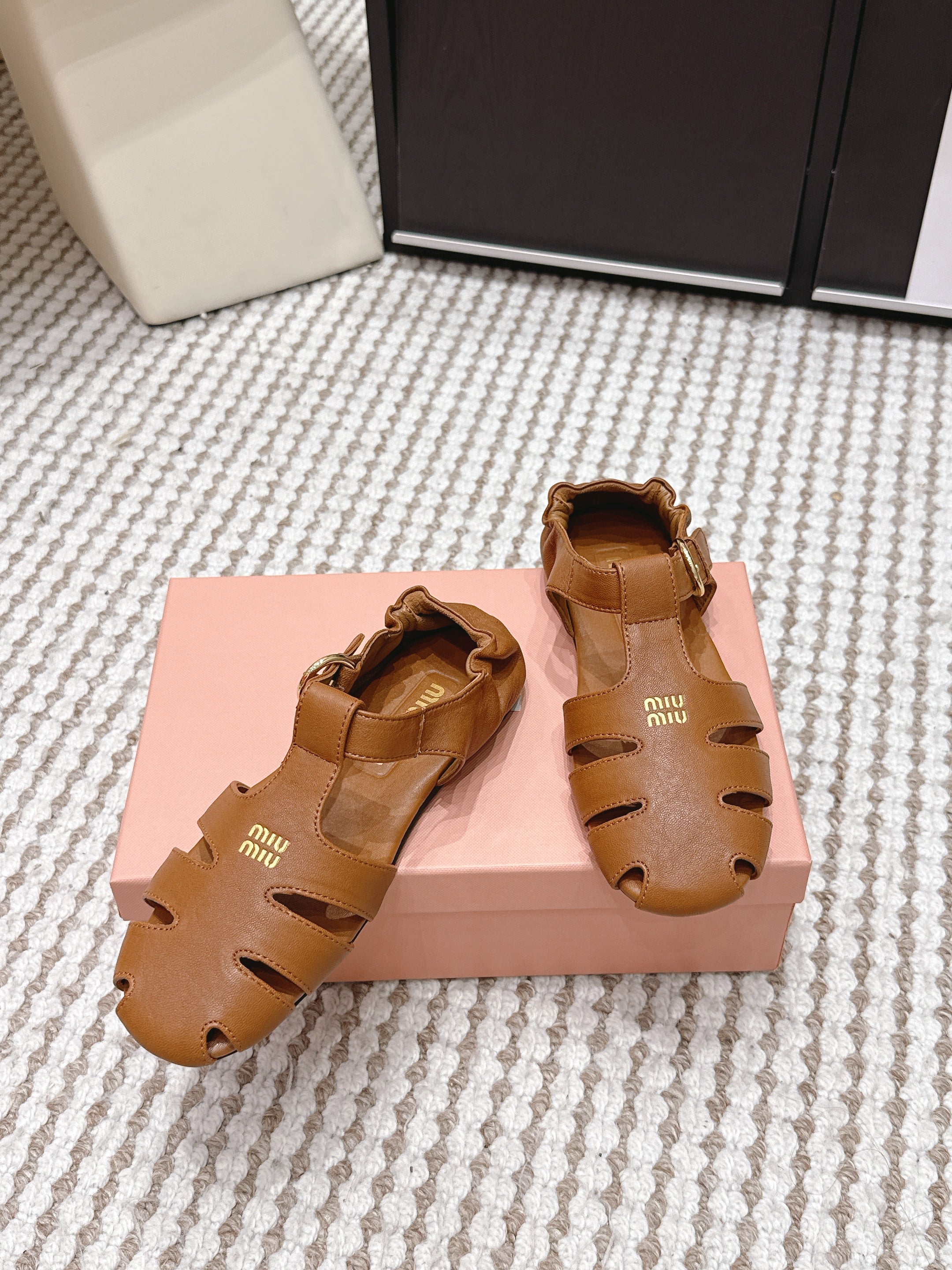 MIUMIU 26S RUCHES FISHERMAN SANDALS IN BROWN ORANGE CALFSKIN GOLD HARDWARE