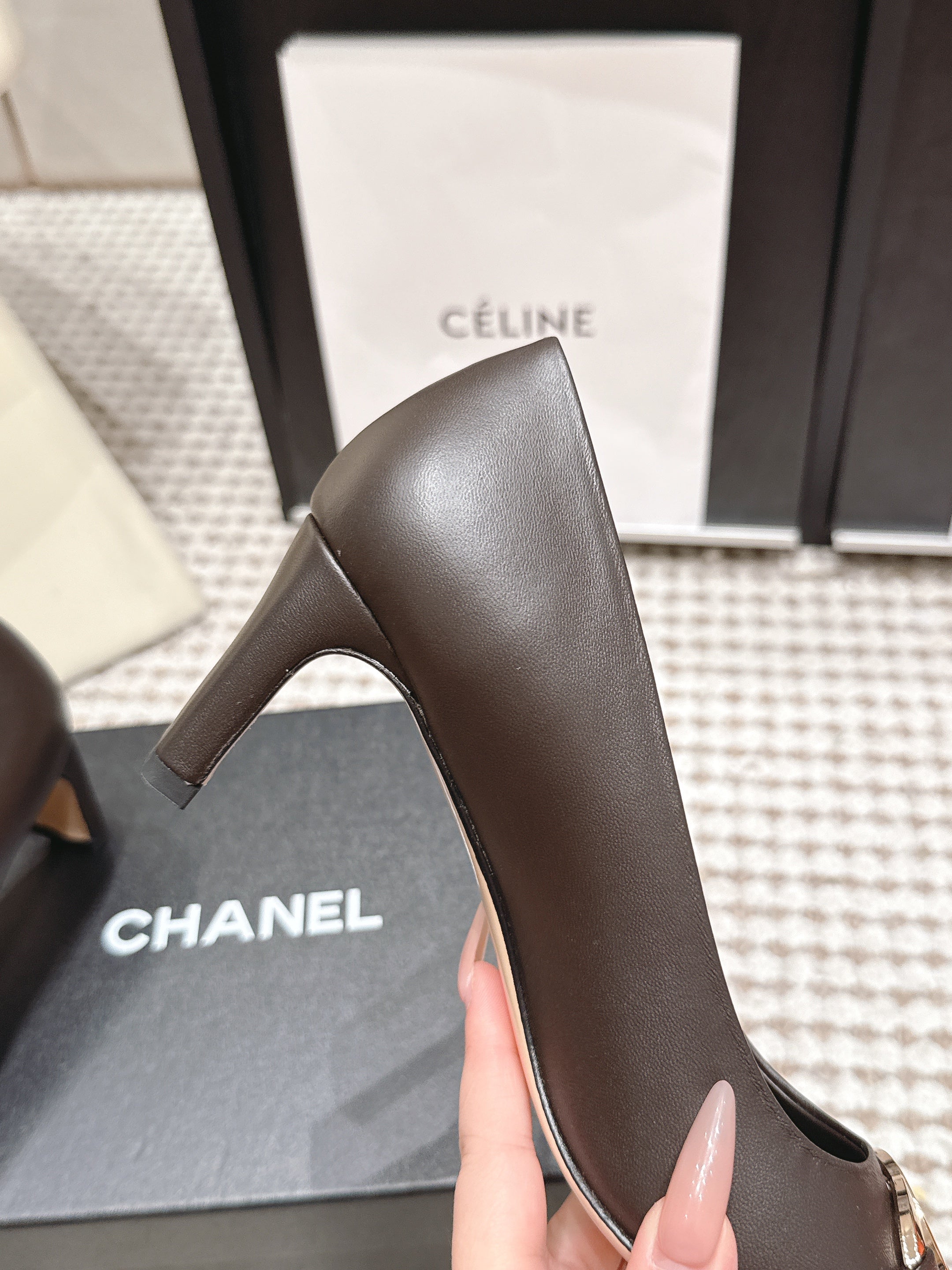 CHANEL 26S HIGH HEELS 75 MM IN DARK BROWN CALFSKIN WITH GOLD-TONE CC LOGO