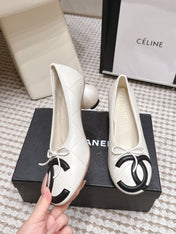CHANEL 26S PEARL HIGH HEELS 55 MM IN WHITE CALFSKIN WITH BLACK CC LOGO