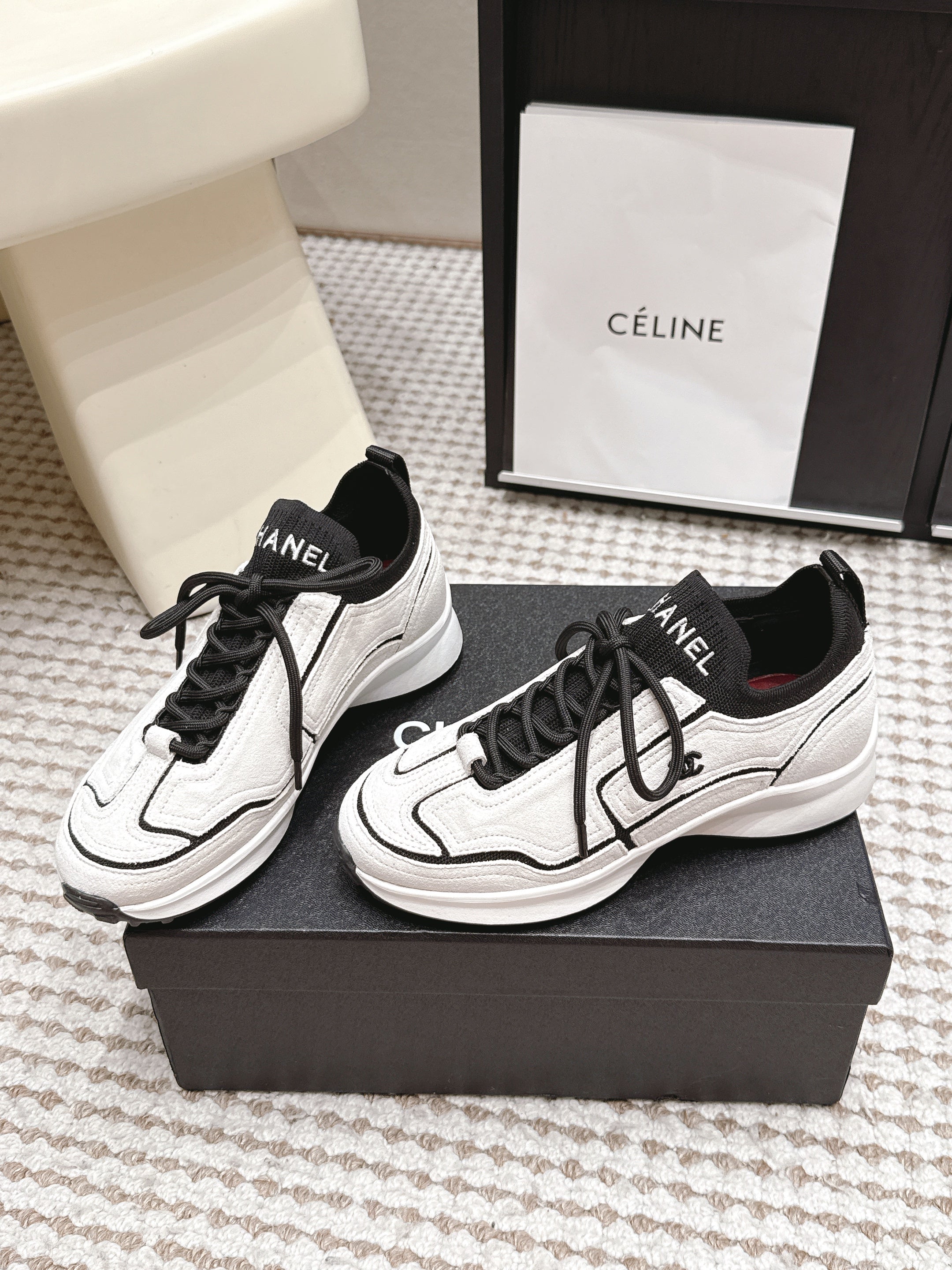 CHANEL 26S PLATFORM SNEAKERS 30 MM IN WHITE SUEDE WITH BLACK FABRIC