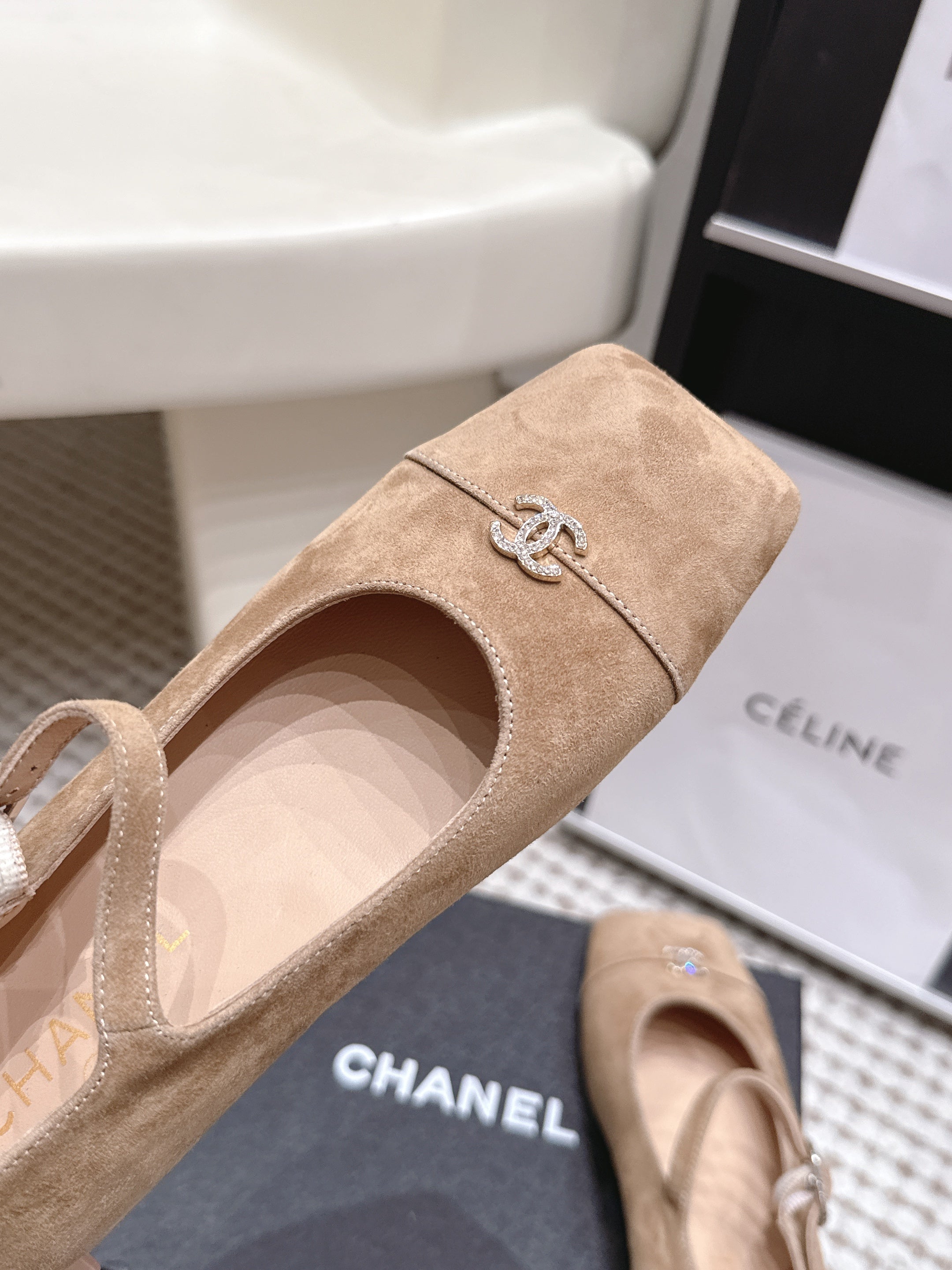 CHANEL 26S SQUARE TOE MARY JANE FLATS IN LIGHT BROWN SUEDE