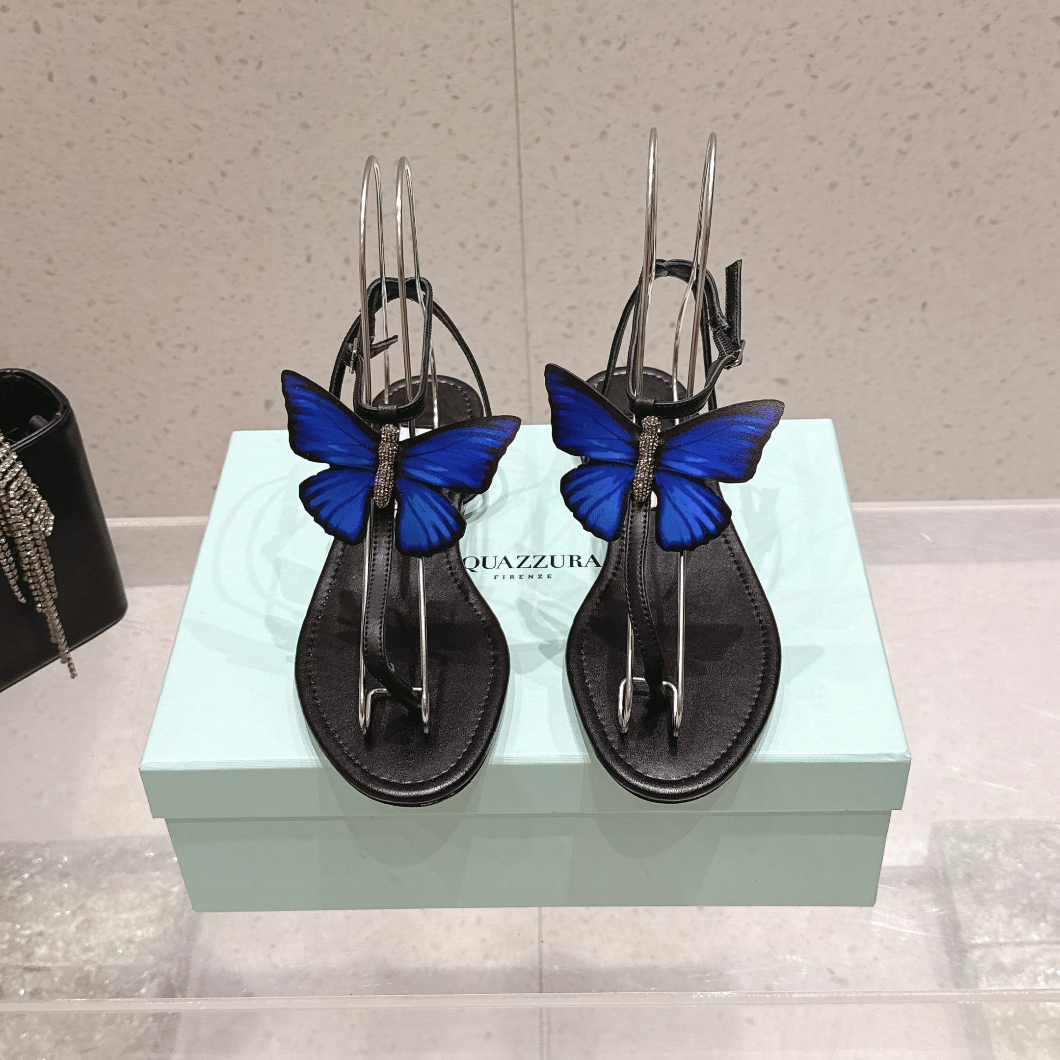 AQUAZZURA 26S BUTTERFLY THONG SANDALS IN BLACK LAMBSKIN