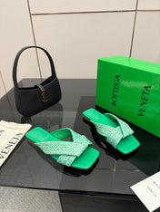 BOTTEGA VENETA 26S SANDALS IN MINT GREEN CALFSKIN AND RAFFIA