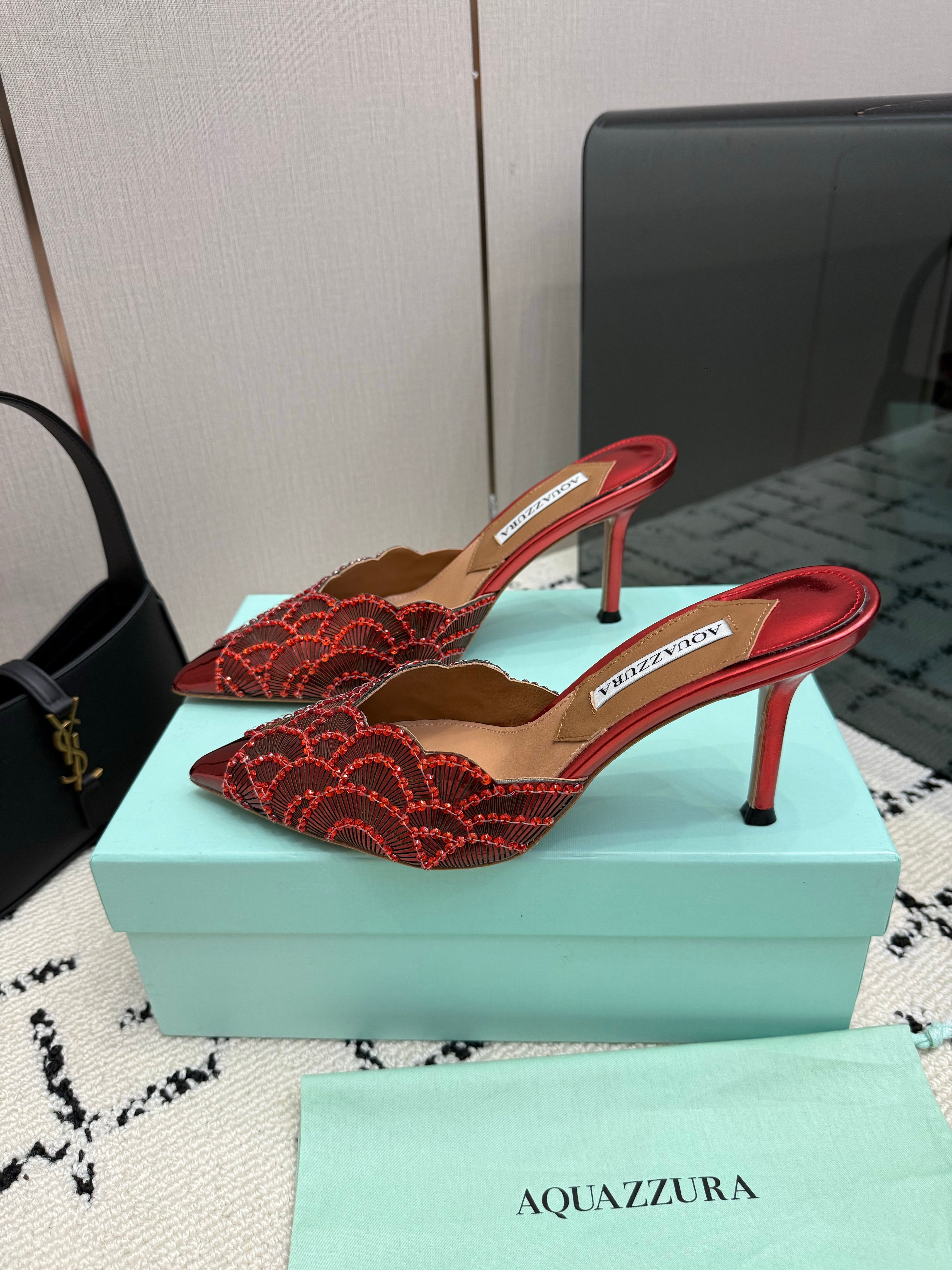 AQUAZZURA 26S HEEL MULES 85 MM IN METALLIC RED SEQUIN AND CALFSKIN