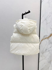 MONCLER 25S JACKET IN WHITE 307425