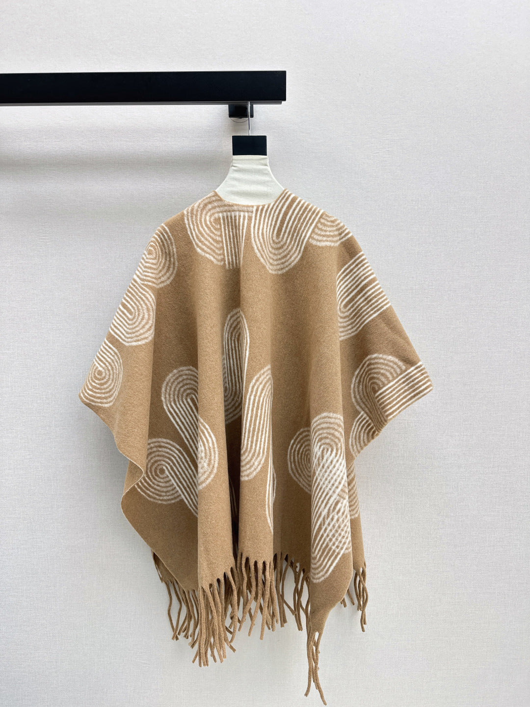 HERMES 25S JACQUARD CAPE COAT 321