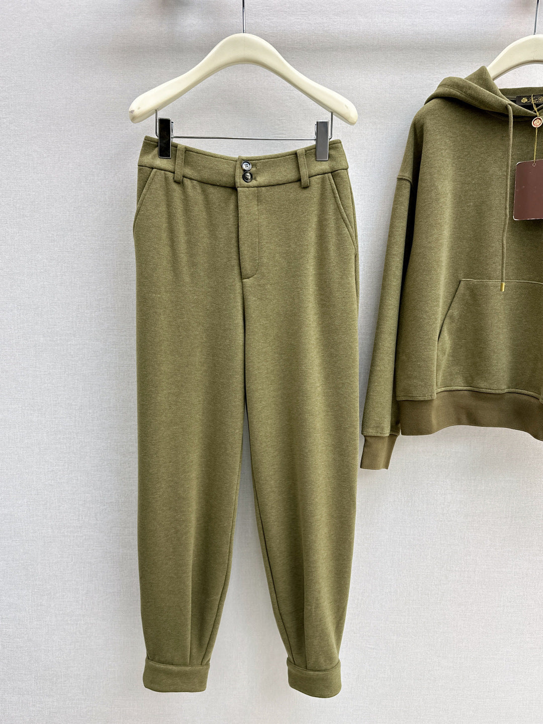 LORO PIANA 26S SWEATSHIRT & TAPERED PANTS SET 715