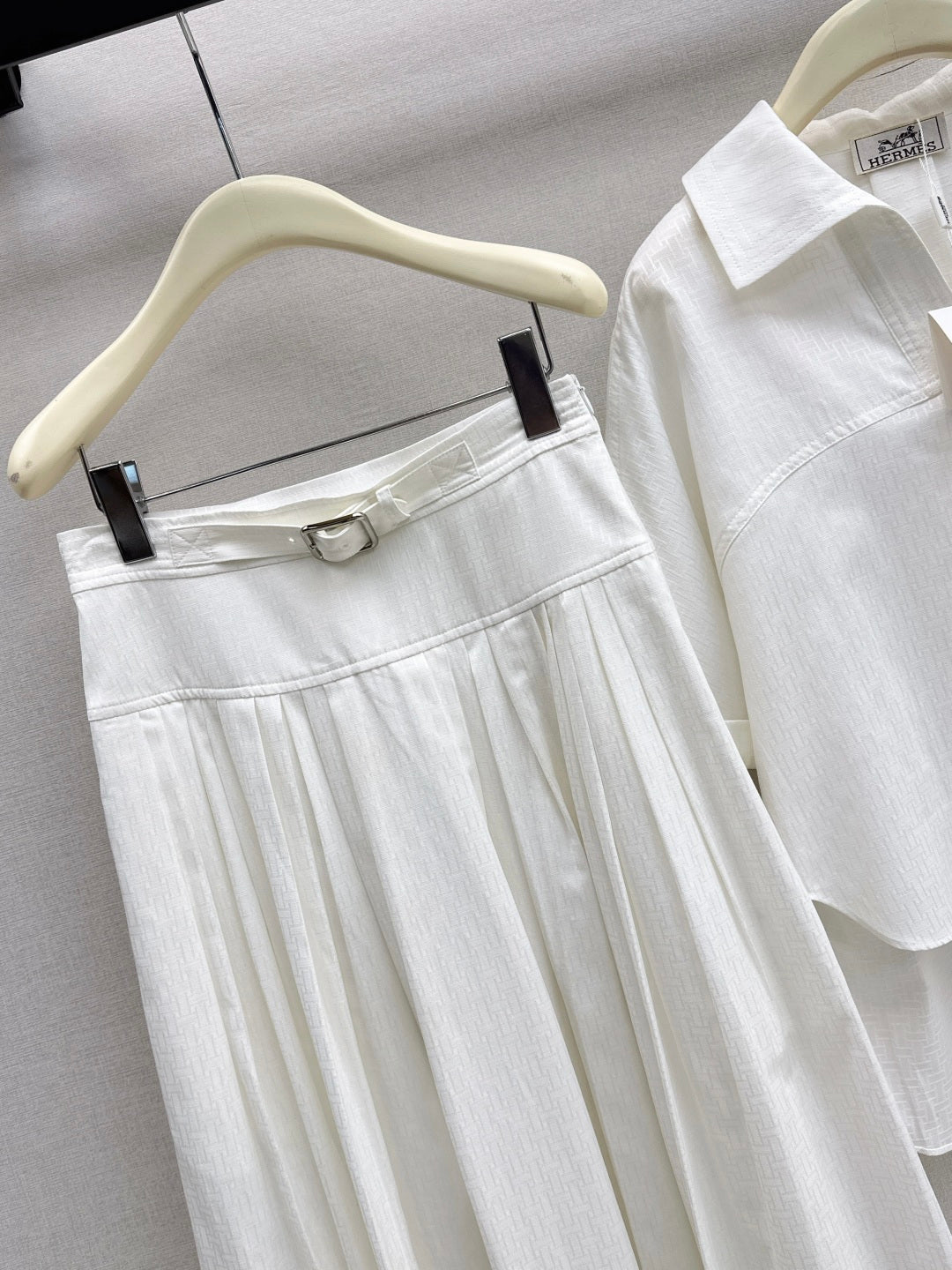 HERMES 26S SHIRT AND SKIRT SET 524