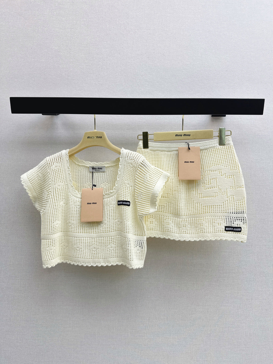 MIUMIU 26S KNIT TOP AND SKIRT SET STYLE 1042