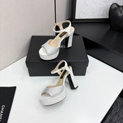 CC HEEL SANDAL 25S IN LIGHT GREY SUEDE WITH CRYSTAL