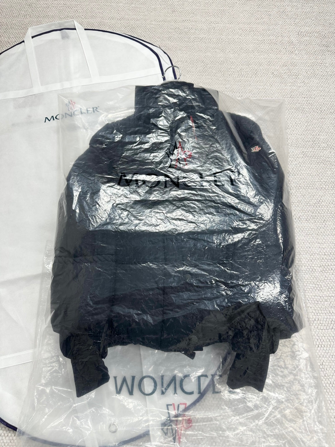 MONCLER 25S DOWN JACKET 400