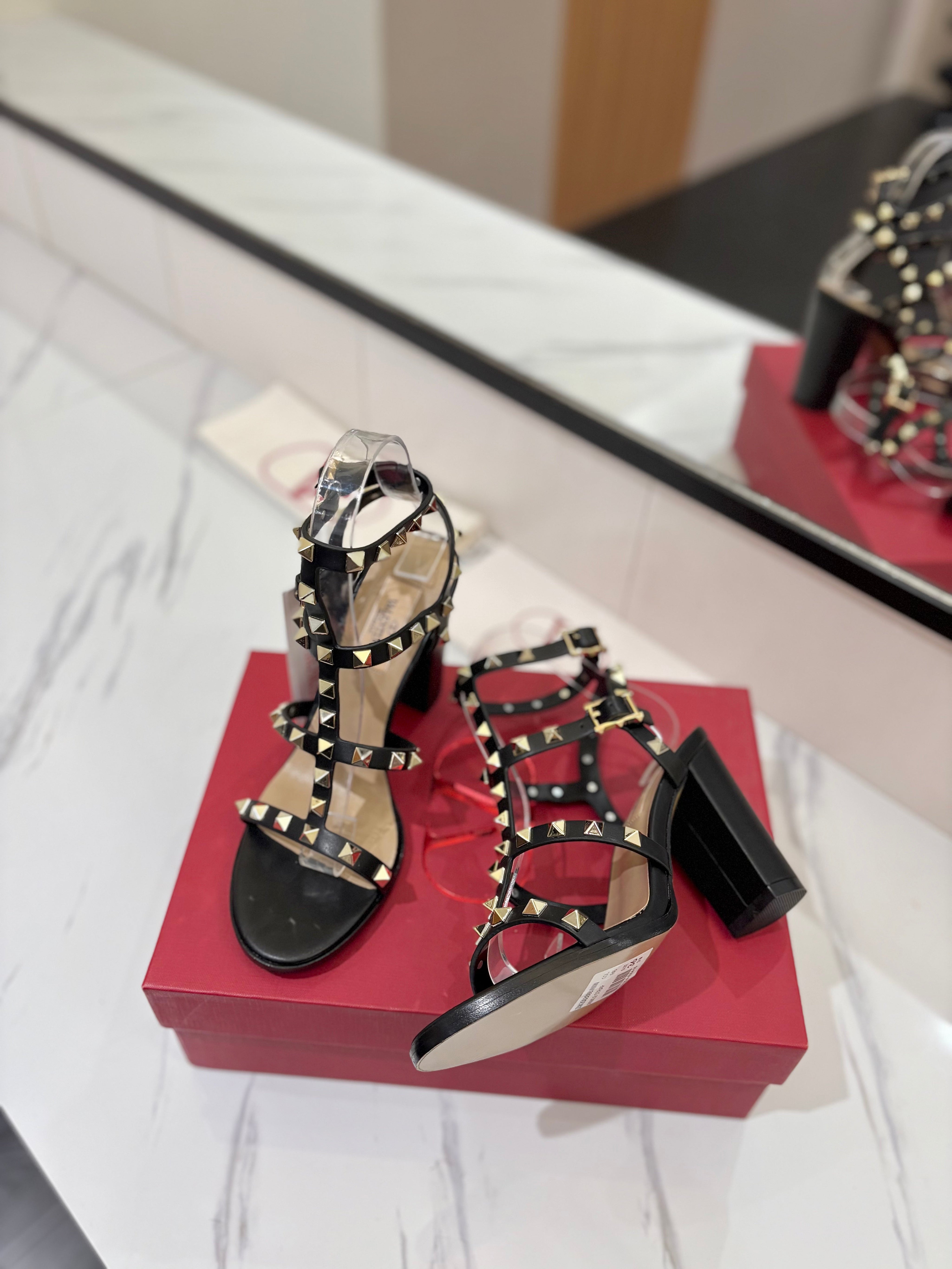 VALENTINO 26S STUDDED HIGH HEEL SANDALS 90 MM IN BLACK CALFSKIN