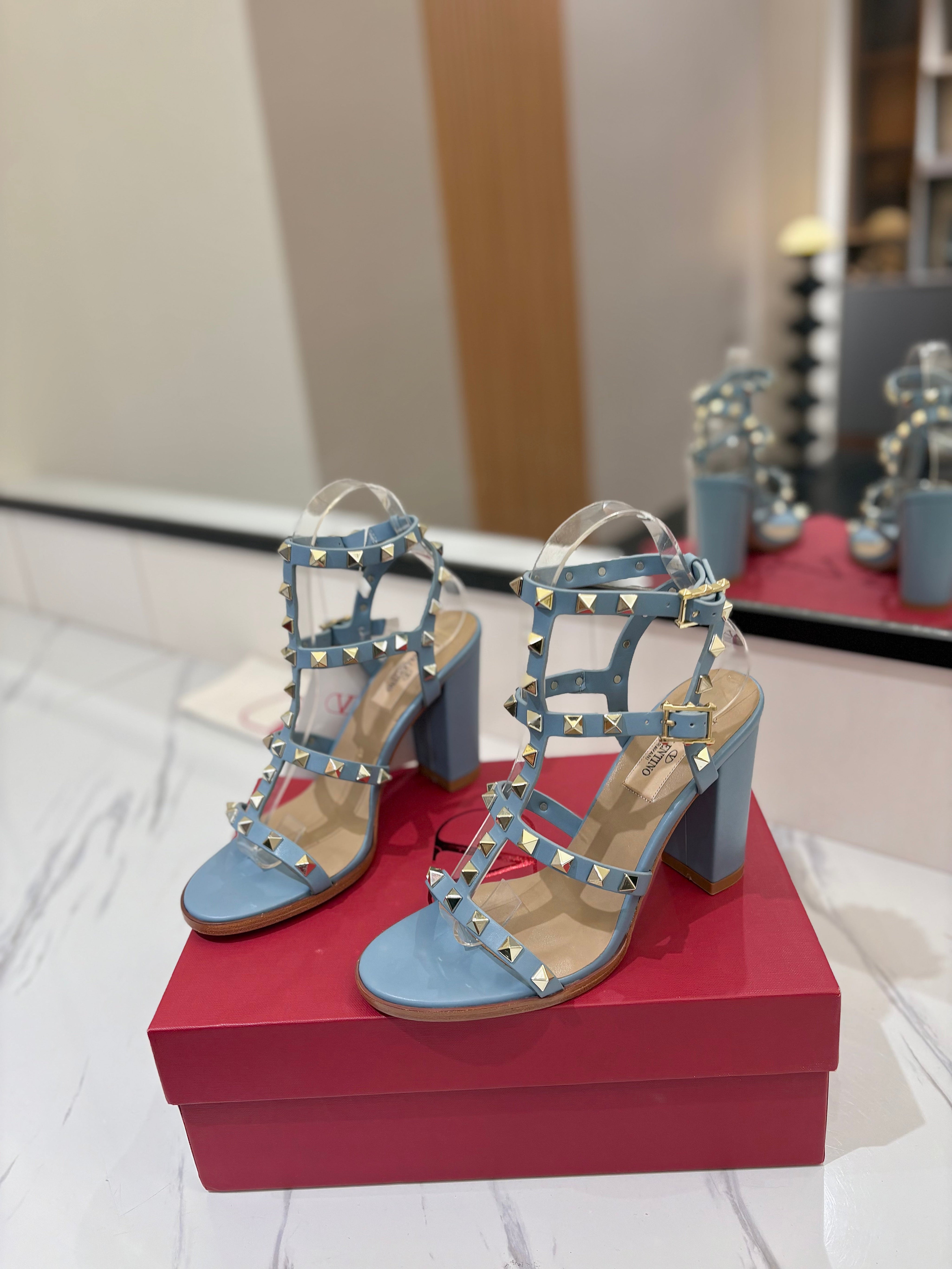 VALENTINO 26S STUDDED HIGH HEEL SANDALS 90 MM IN SKY BLUE CALFSKIN